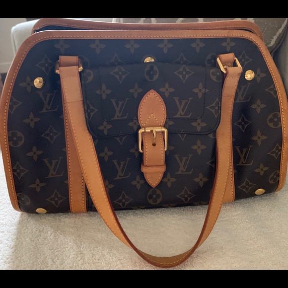 Louis Vuitton Handbags - Louis Vuitton Monogramed Baxter Dog Purse